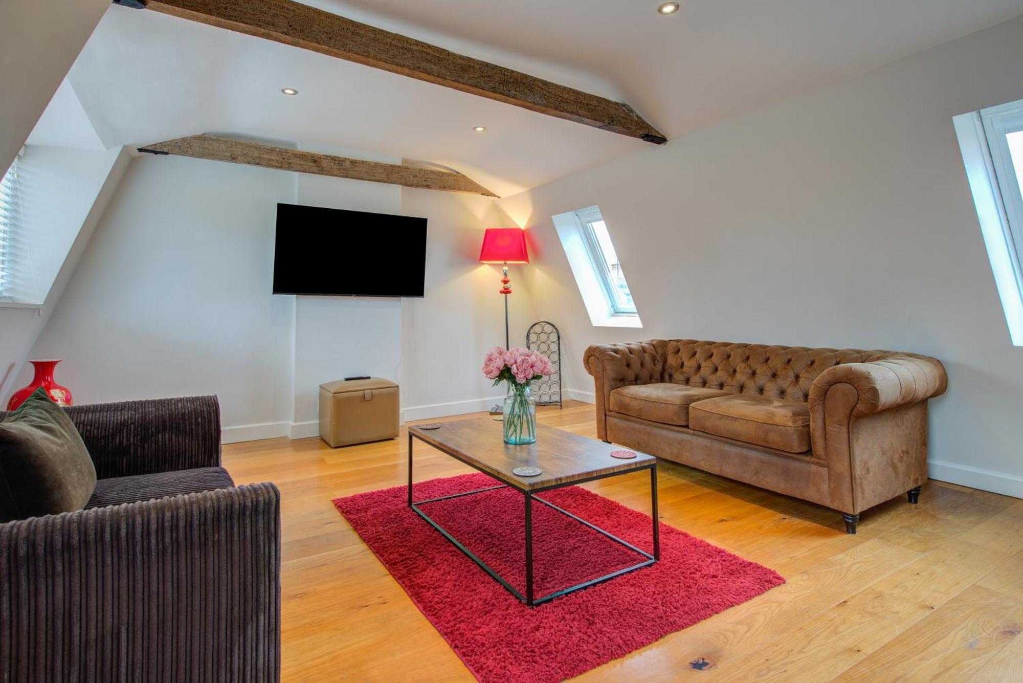 Stylish Townhouse, Work Desk, Fast Wi-Fi, Sleeps 6 Stamford Luaran gambar